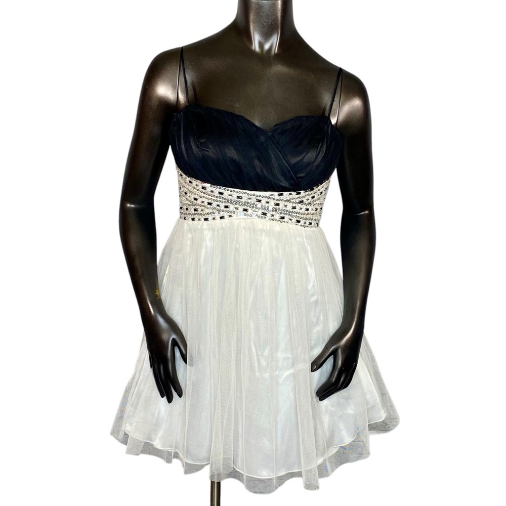 B Darlin Mini Cocktail Dress Fit & Flare Style Spaghetti Straps